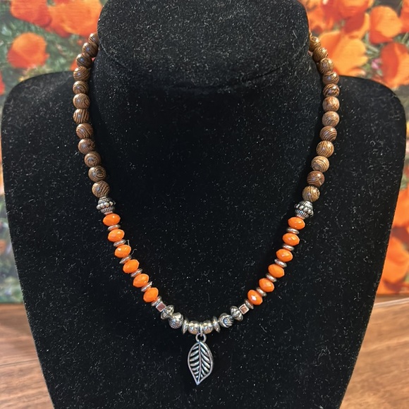 Choker - Picture 3 of 3